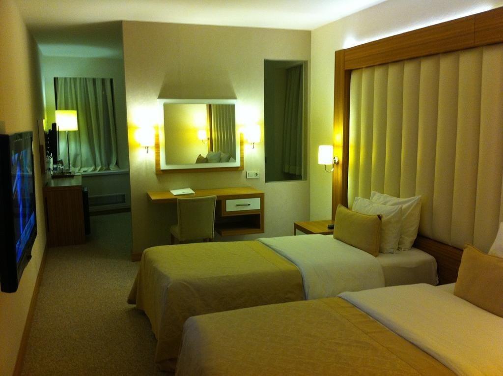 Park Royal Hotel Luxury — 10