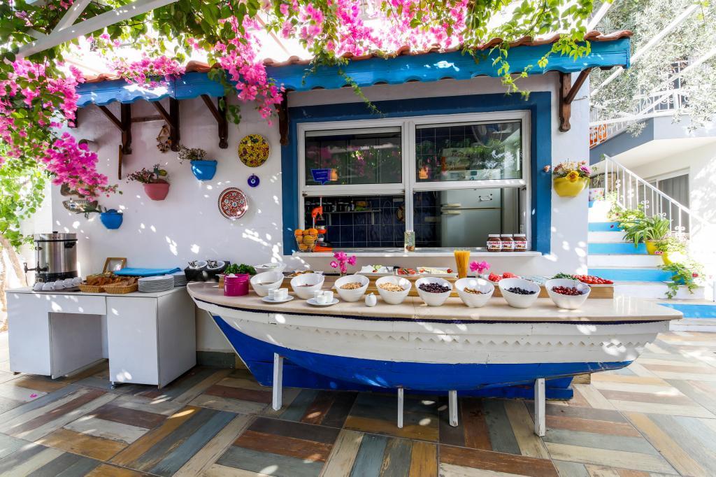 Bora Hotel Datça — 9