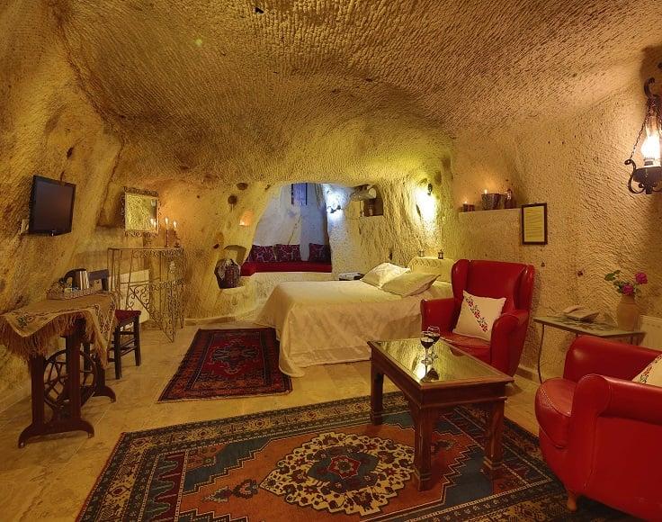 Jerveni Cave Hotel — 8