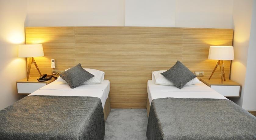 Özyiğit Otel — 9