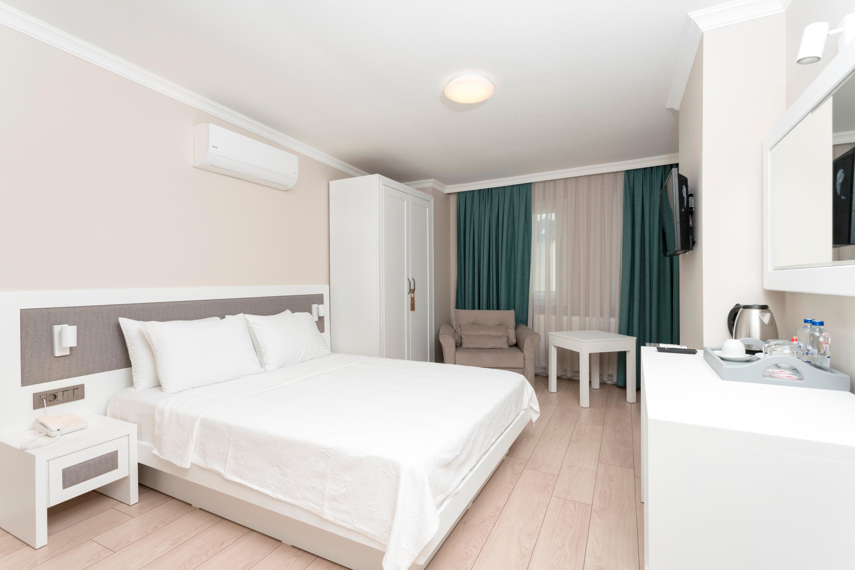 Bay Nihat Lale Otel — 10