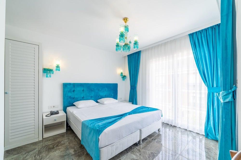 Dam Hotel Lara — 6
