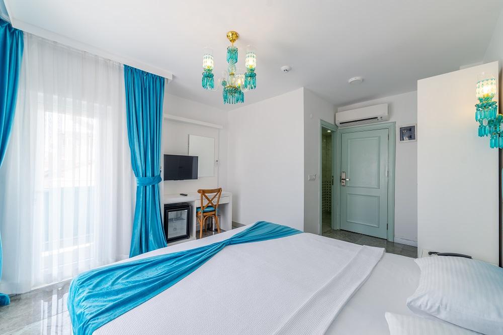 Dam Hotel Lara — 5