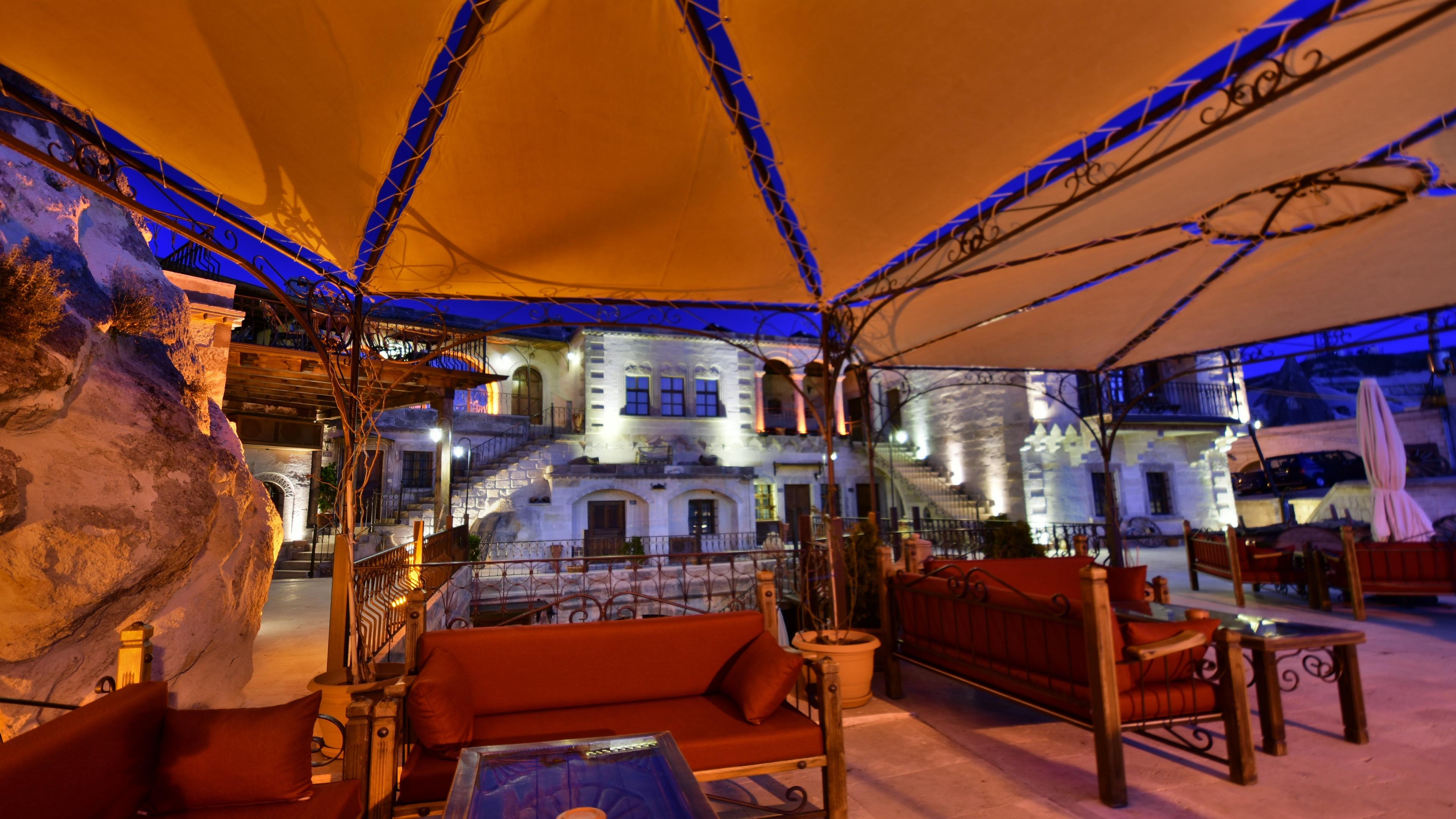 Harman Cave Hotel — 5