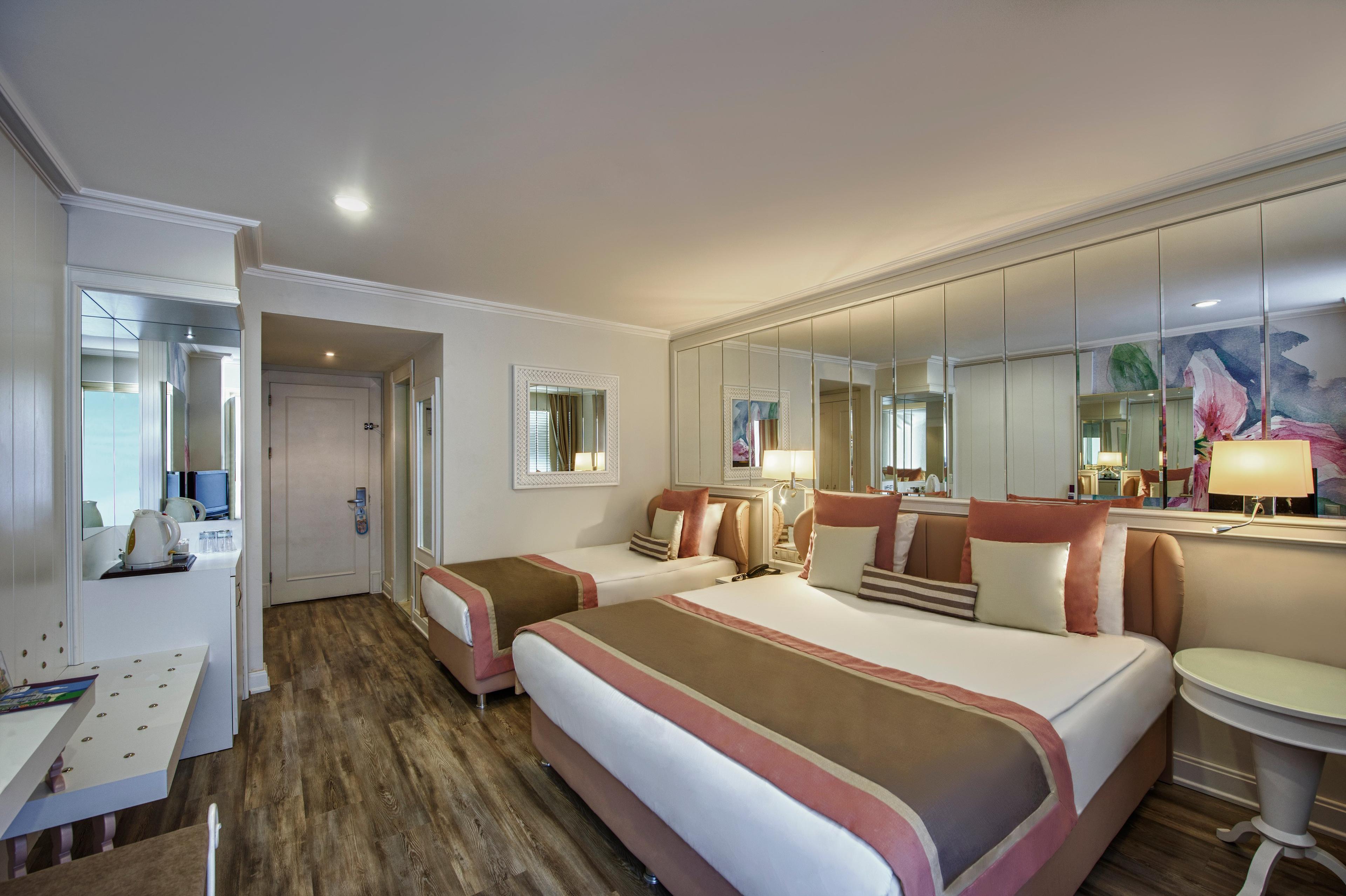 Delphin Diva — 2