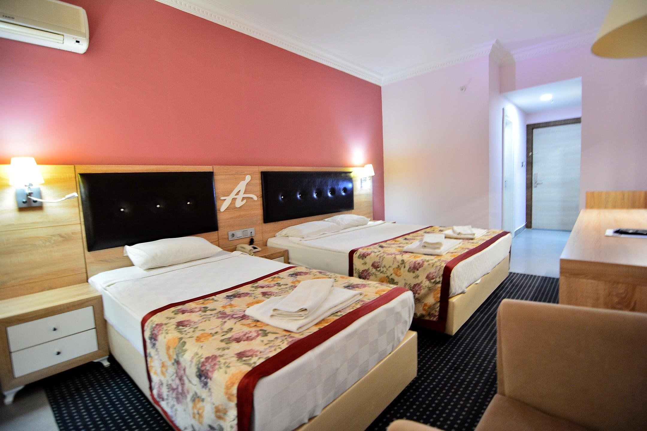 Ananas Hotel — 10