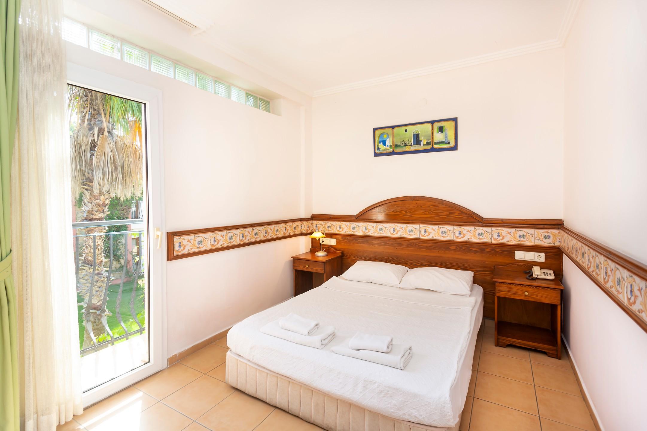 Kriss Hotel — 2