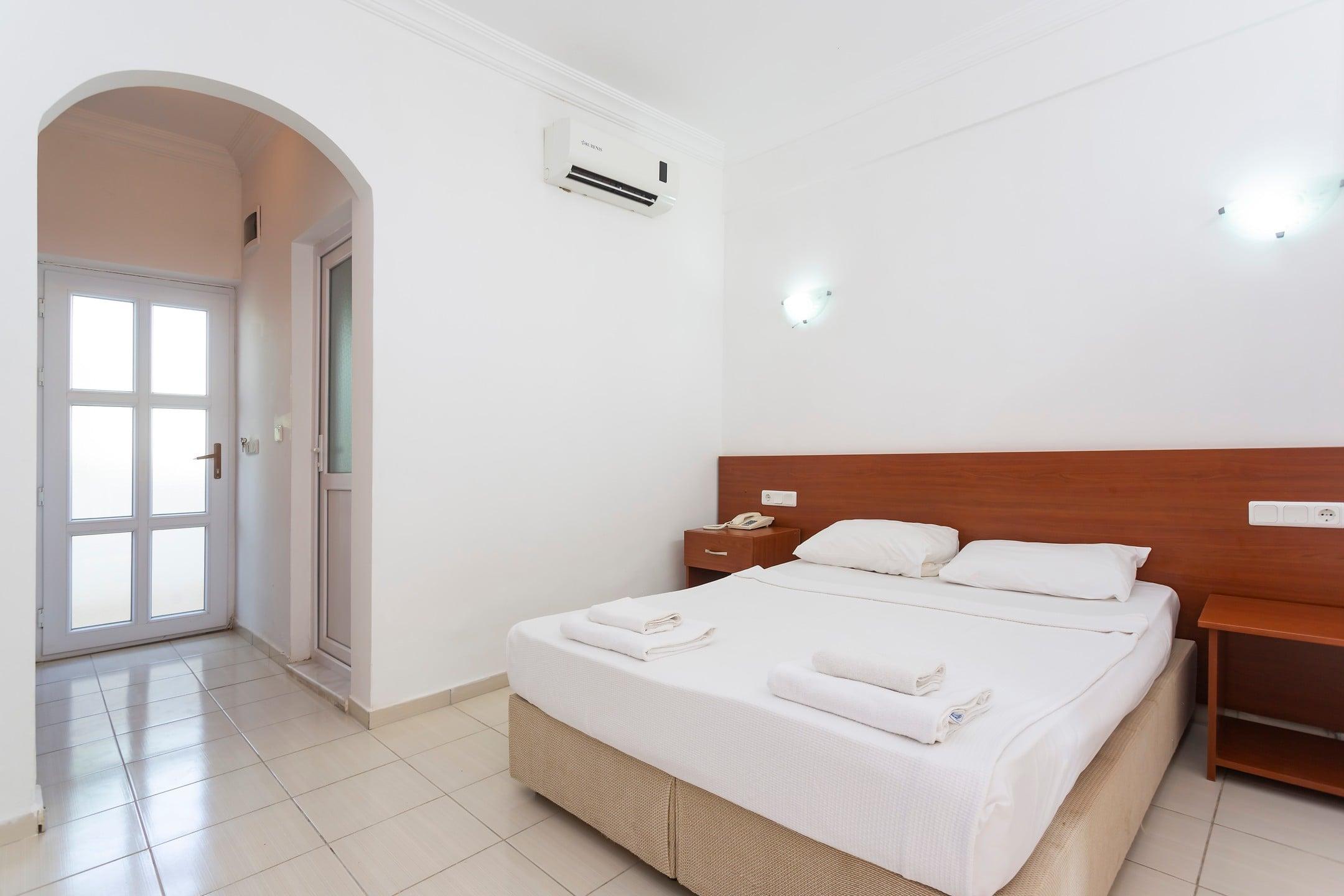 Kriss Hotel — 6