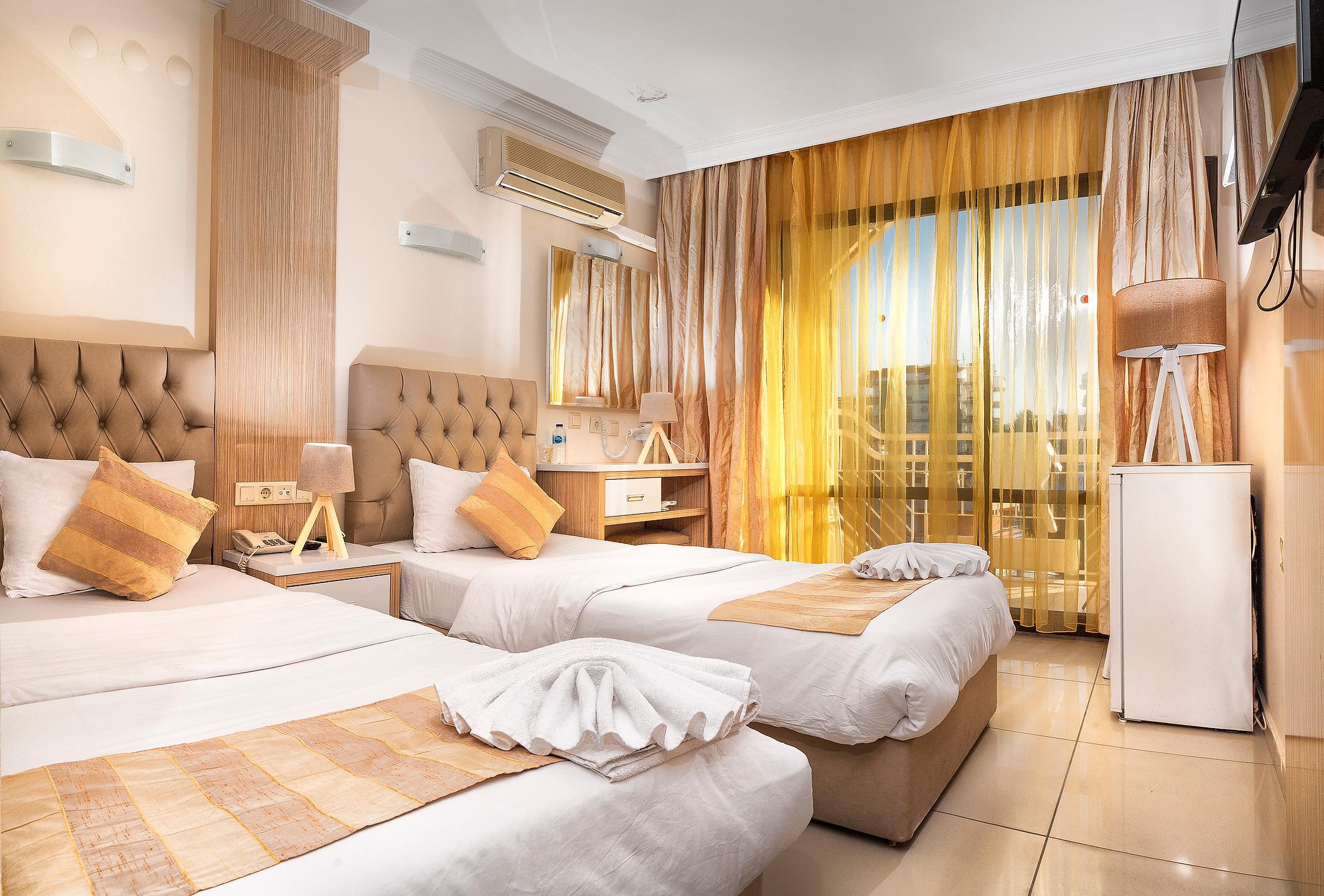 Temple Hotel — 3