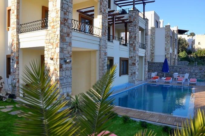 Liona Residence — 1