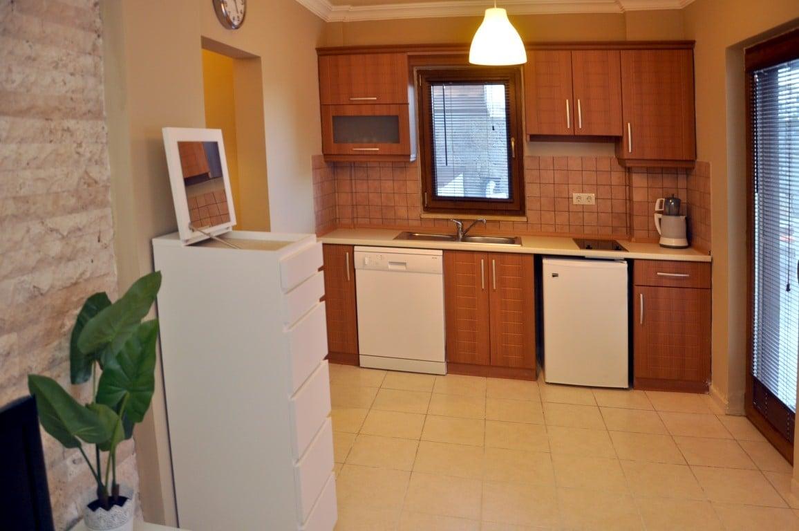 Liona Residence — 5
