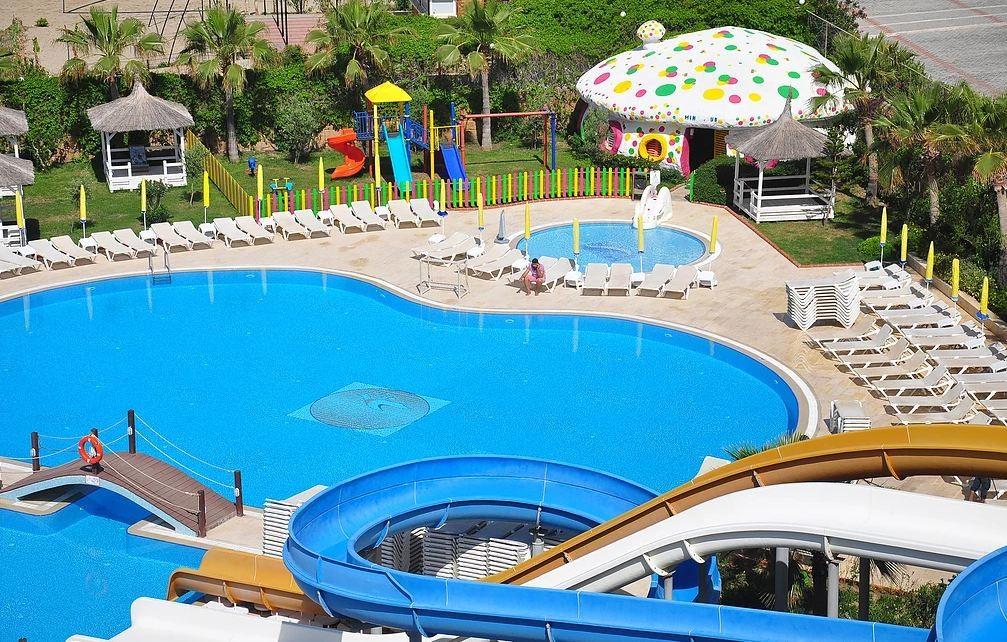 Mirador Resort — 3
