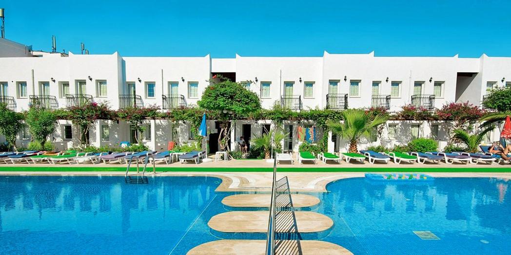 Hotel Baba — 1