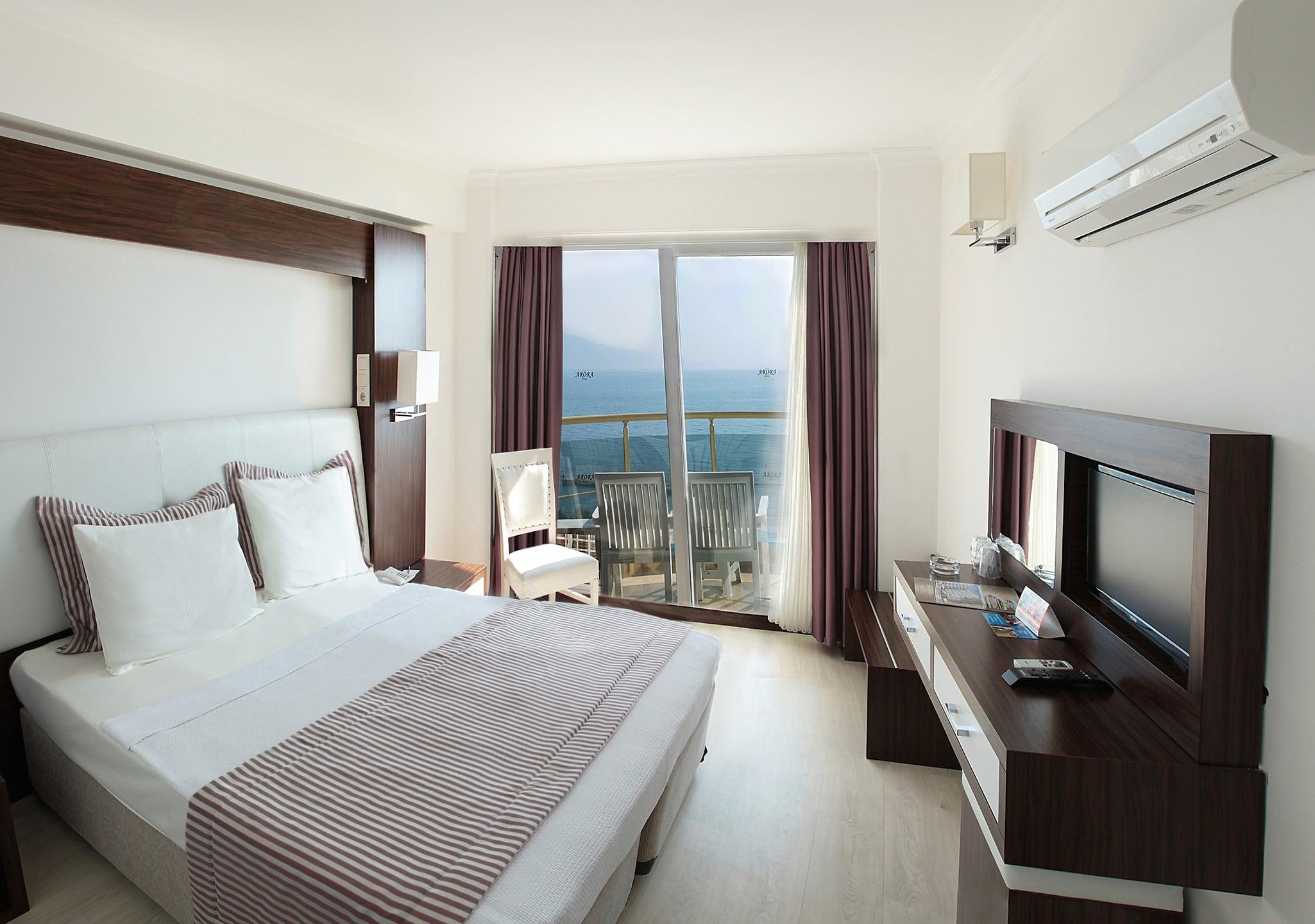 Arora Hotel — 4