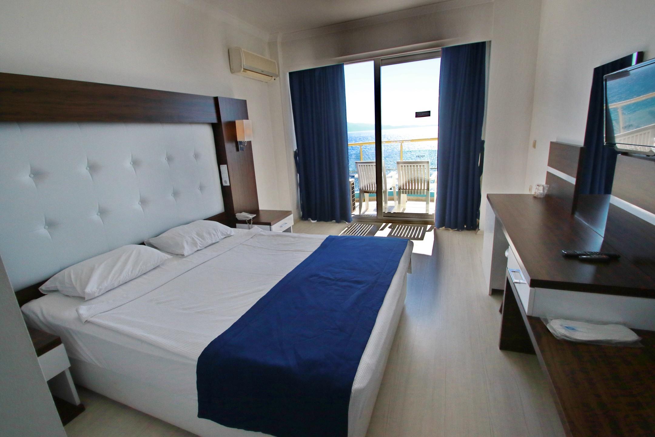 Arora Hotel — 10