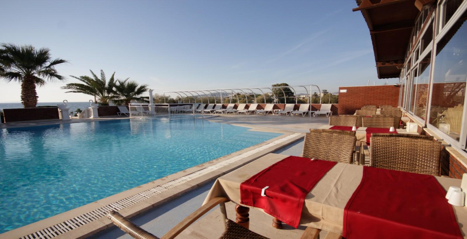 Sun & Sea Beach Hotel — 4