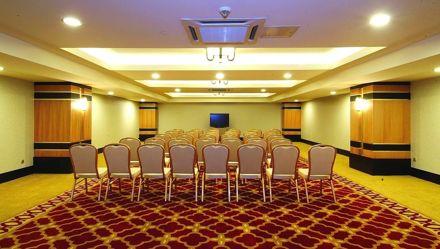 Royal Dragon Hotel — 10