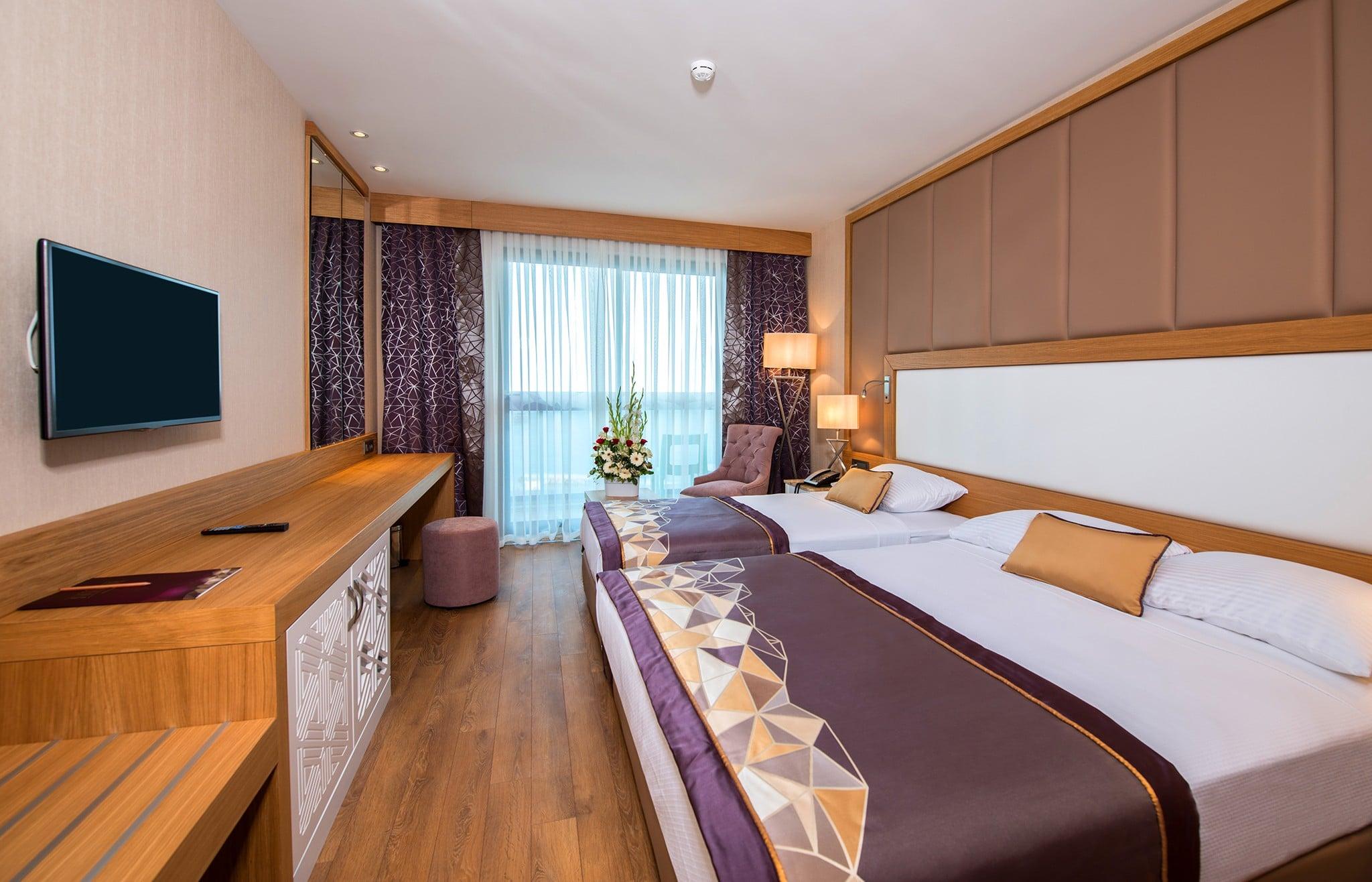 Sirius Deluxe Hotel — 6