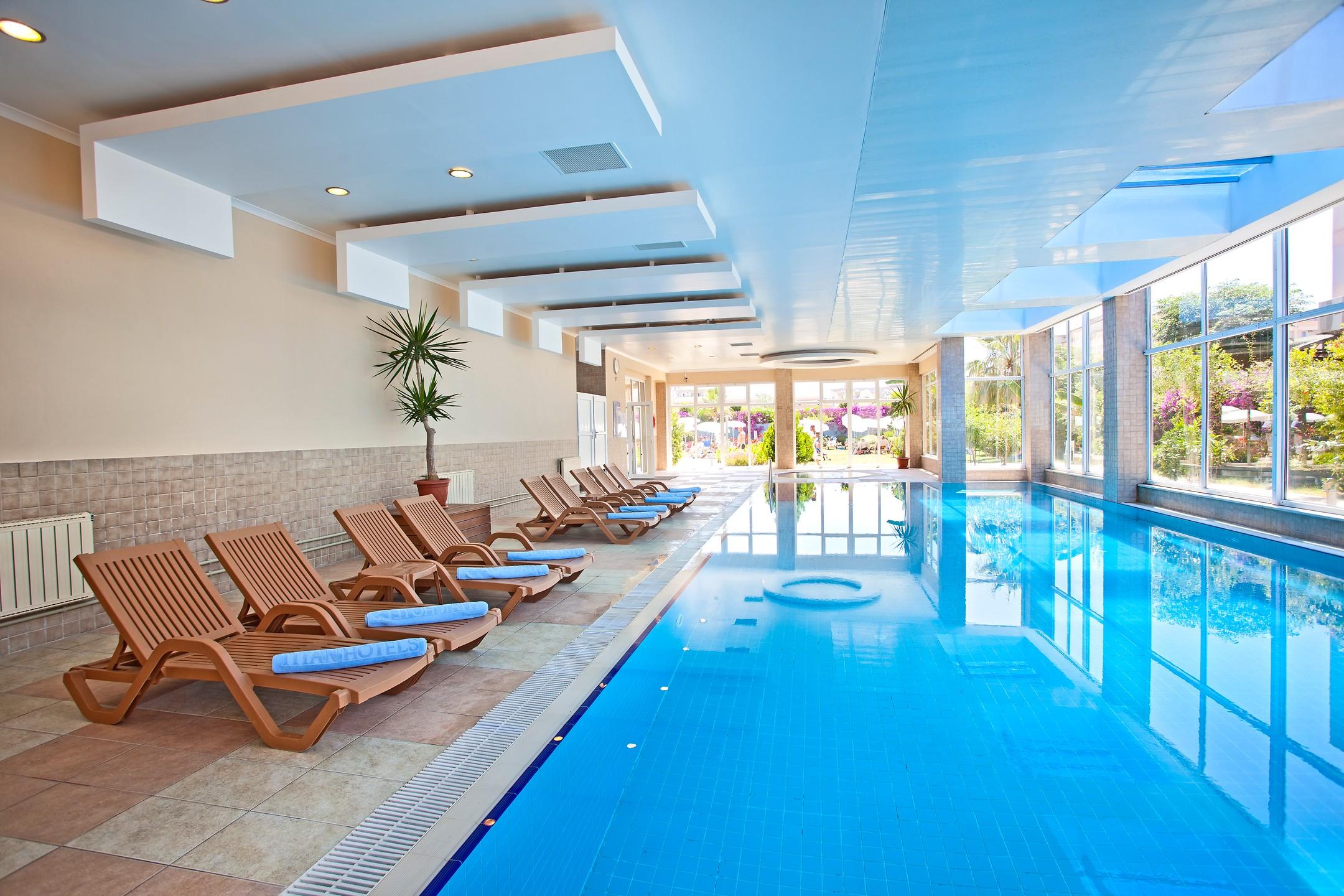 Titan Select Hotel — 8