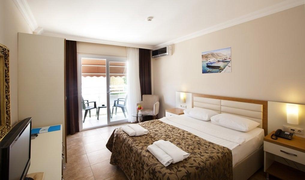 Bitez Risa Hotel — 3
