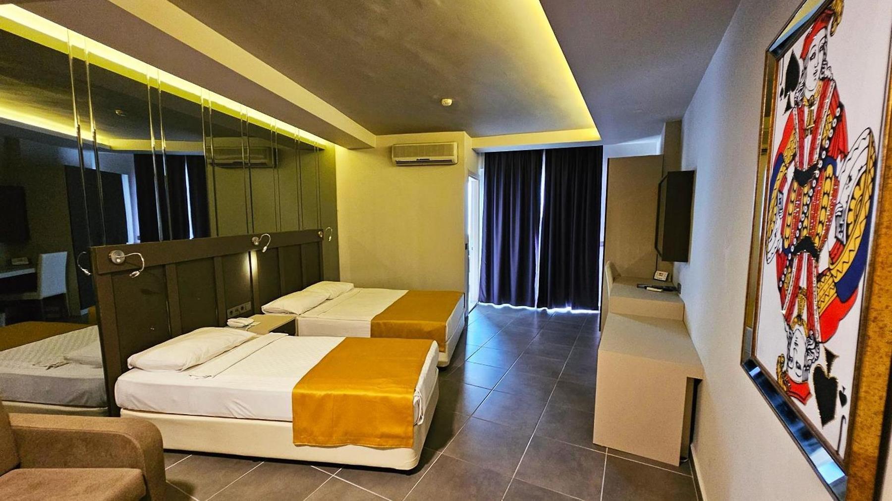 Blue Star Hotel — 5