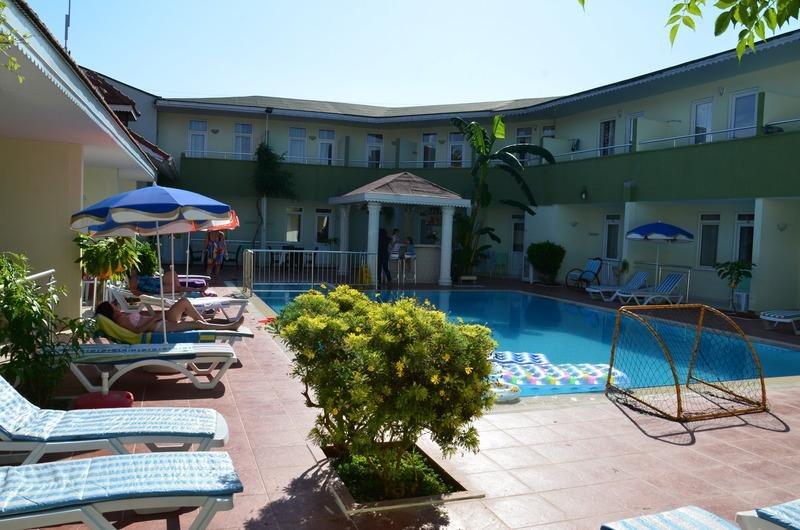 Elis Beach Hotel — 9