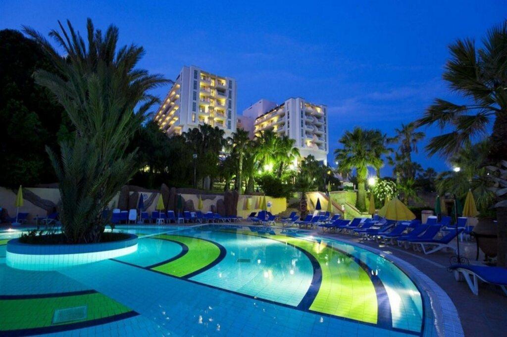 Fantasia Hotel De Luxe Kusadasi — 3