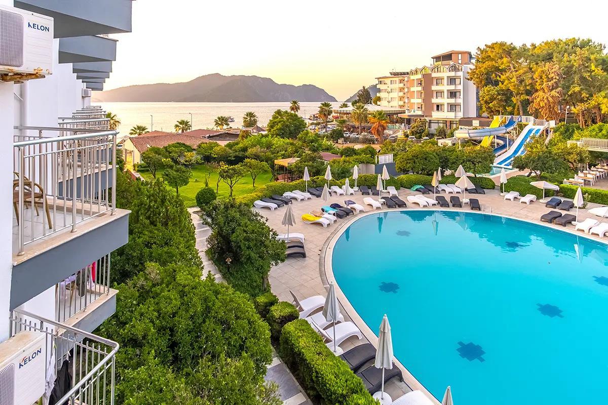 Caprice Beach Hotel — 5