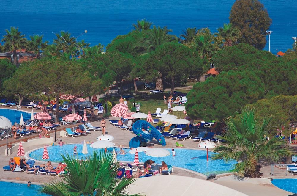 Batihan Beach Resort & Spa — 9
