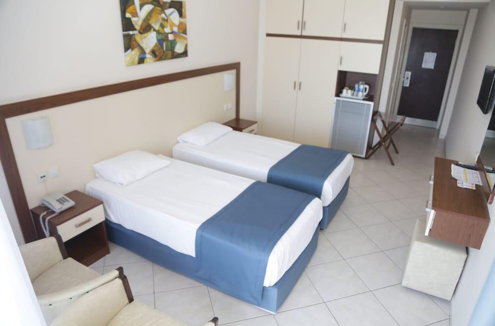 Batihan Beach Resort & Spa — 3