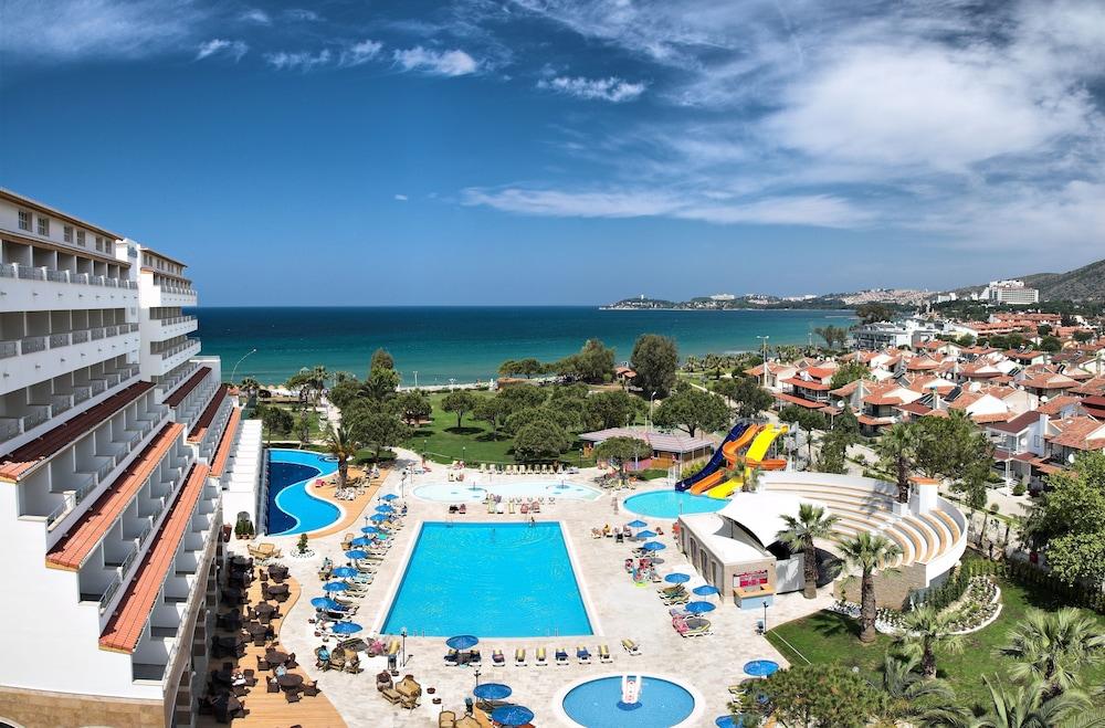 Batihan Beach Resort & Spa — 2