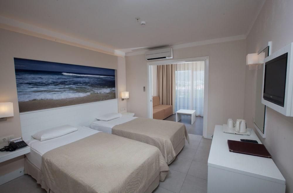 Batihan Beach Resort & Spa — 6