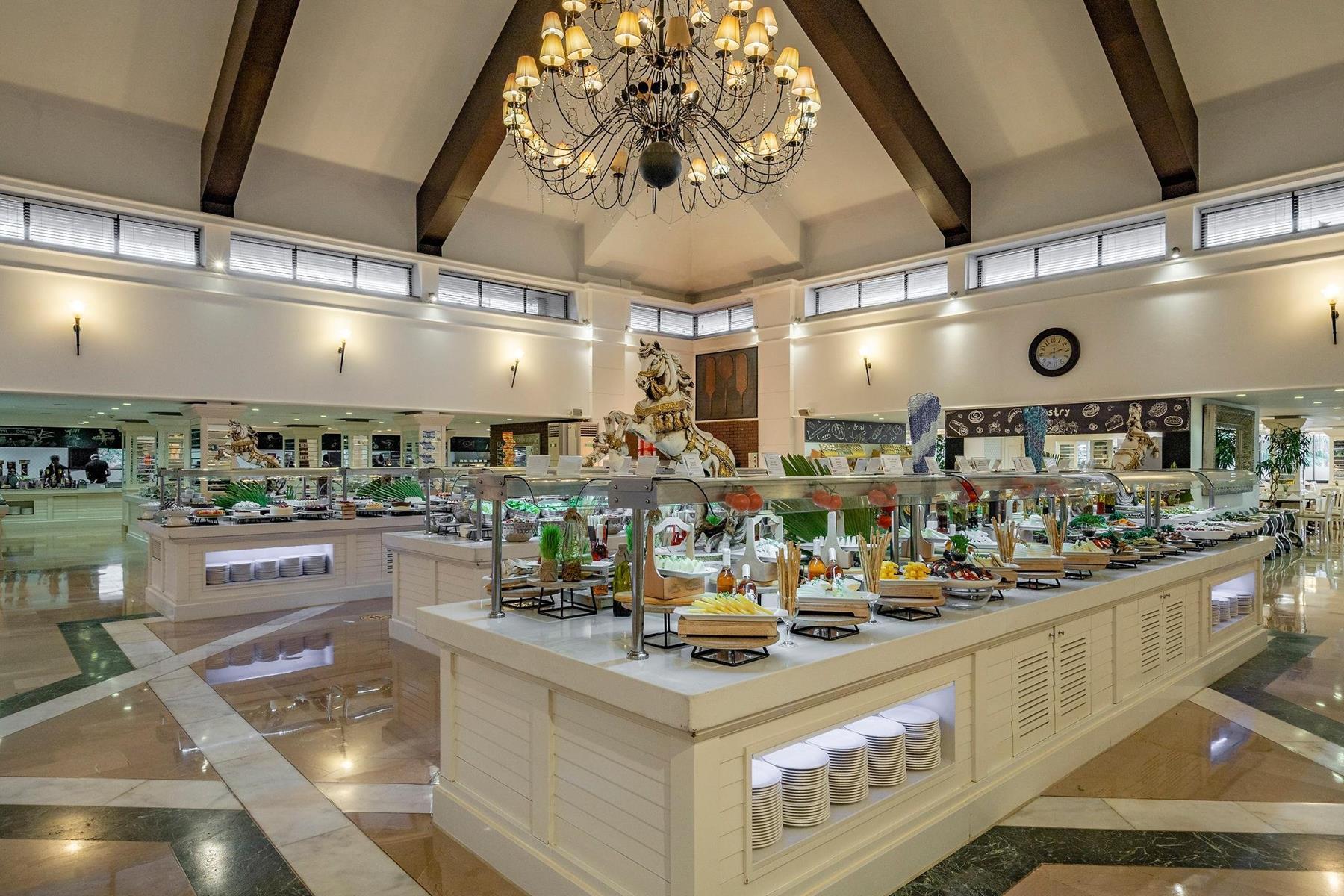 Bellis Deluxe Hotel — 10