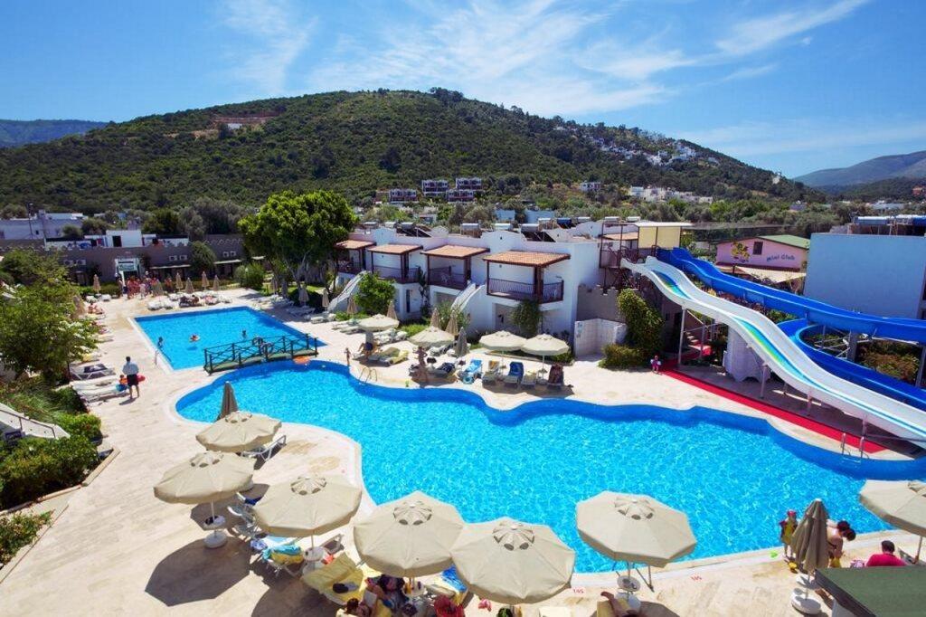 Izer Hotel & Beach Club — 2