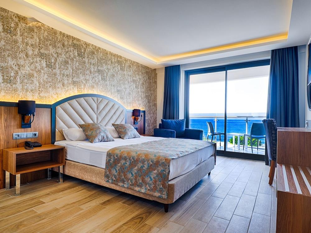 Grand Uysal Beach Hotel — 3