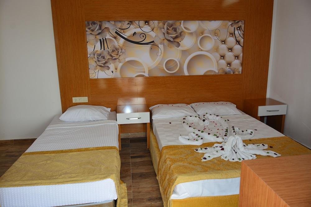 Anita Dream Hotel — 5