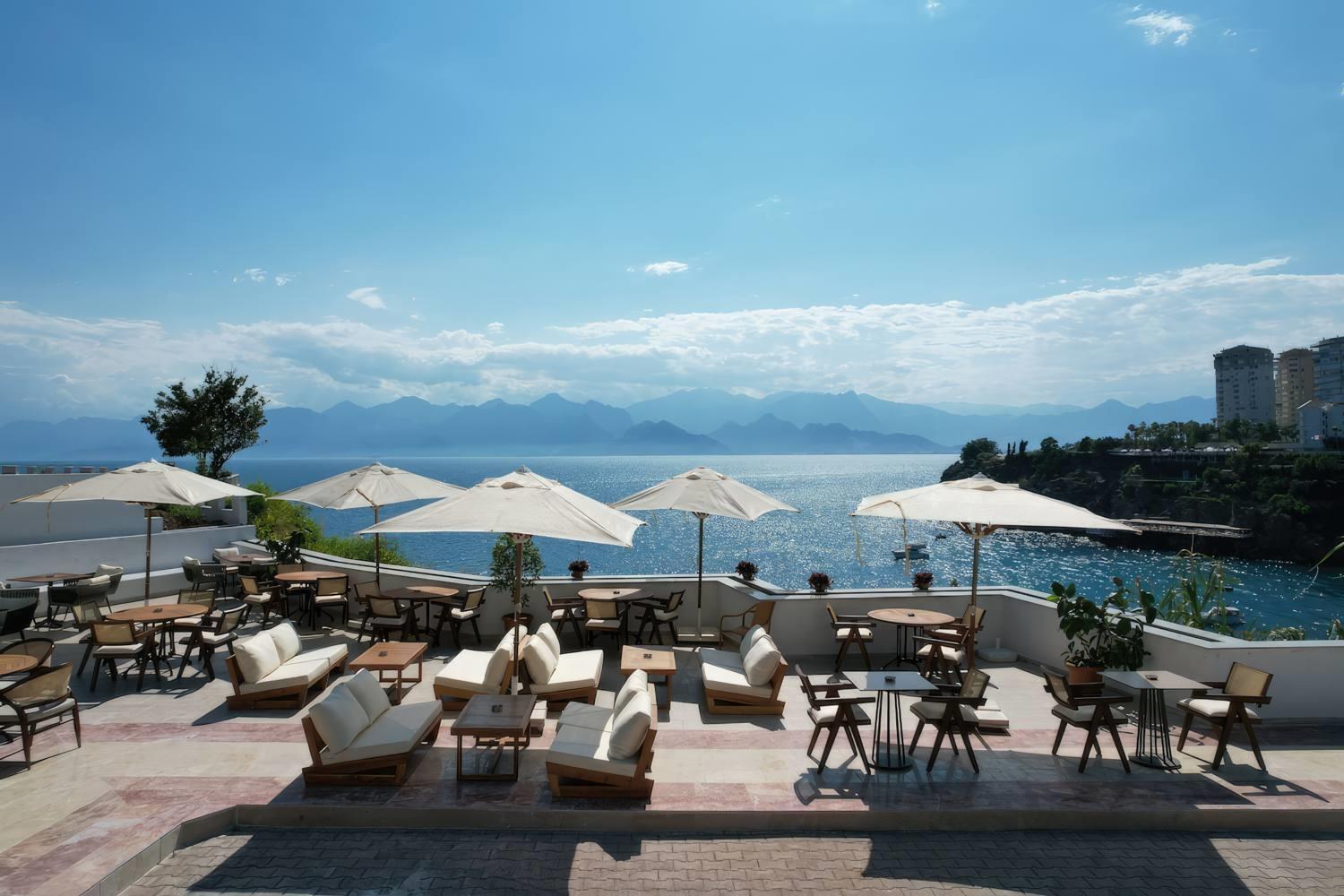 Qinn Hotels — 5