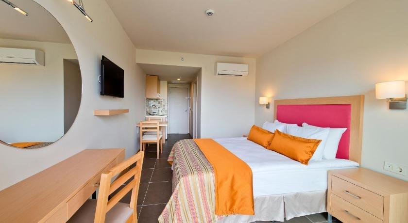 Kentia Apart Hotel — 2