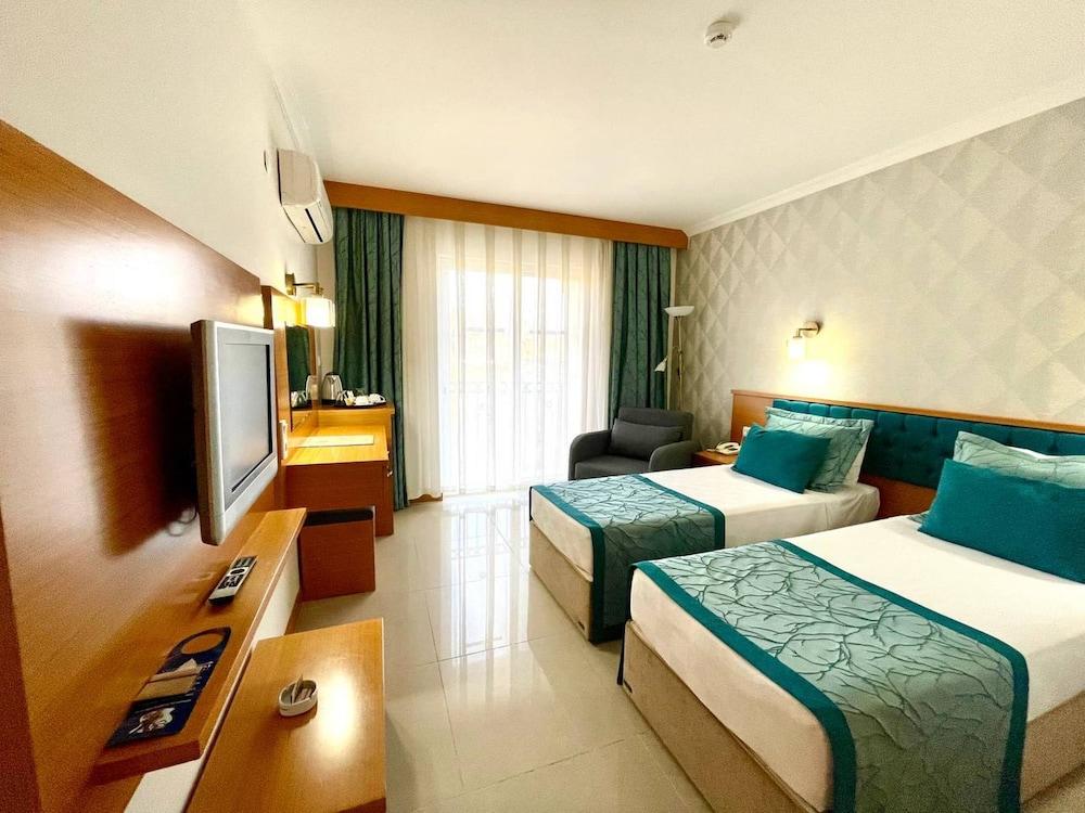 Green Forest Holiday Village — 7