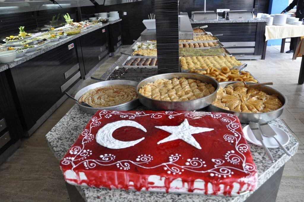 Akdeniz Beach Hotel — 4