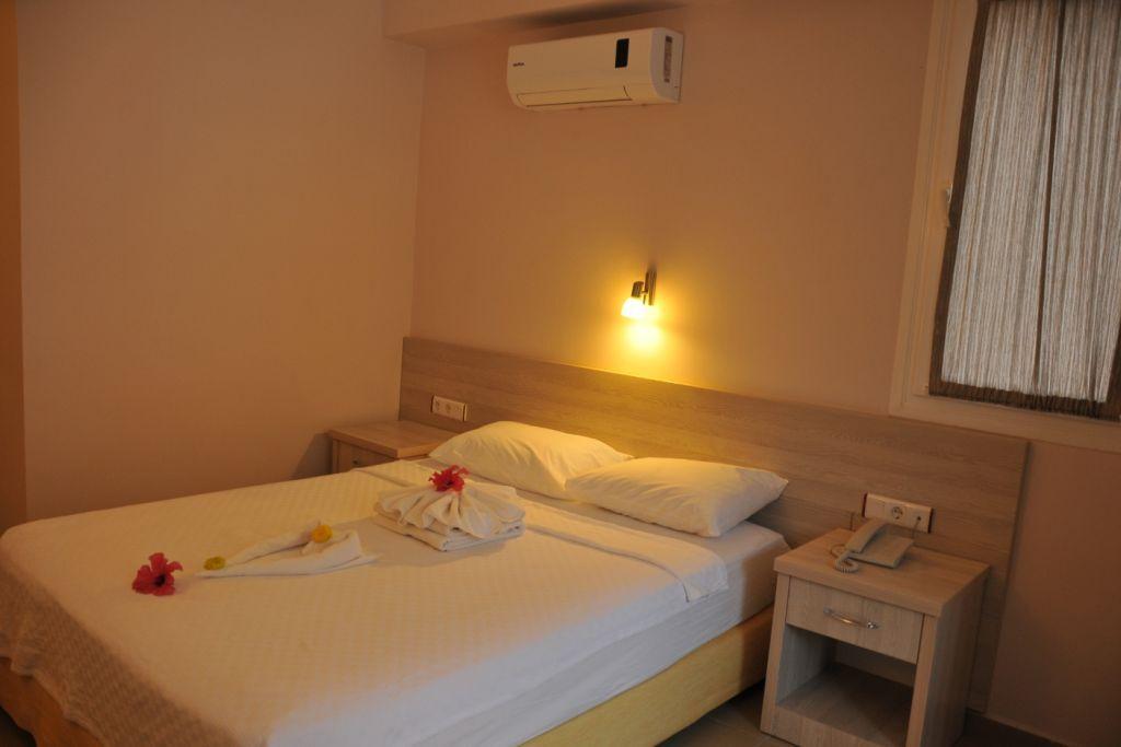 Akdeniz Beach Hotel — 2
