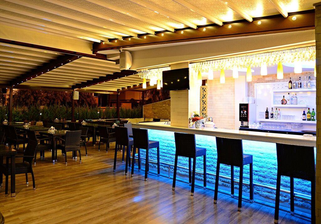 Banu Hotel Luxury — 2