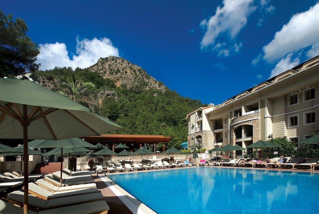Julian Forest Suites — 2