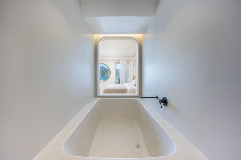 Yacht Classic Hotel — 8