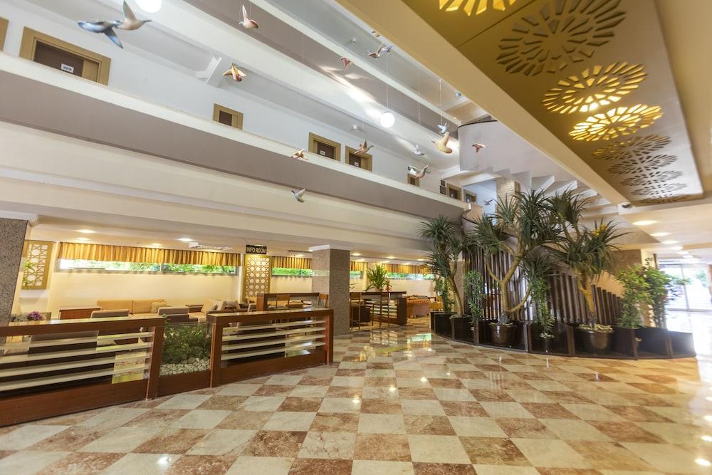 Fame Beach Hotel — 3