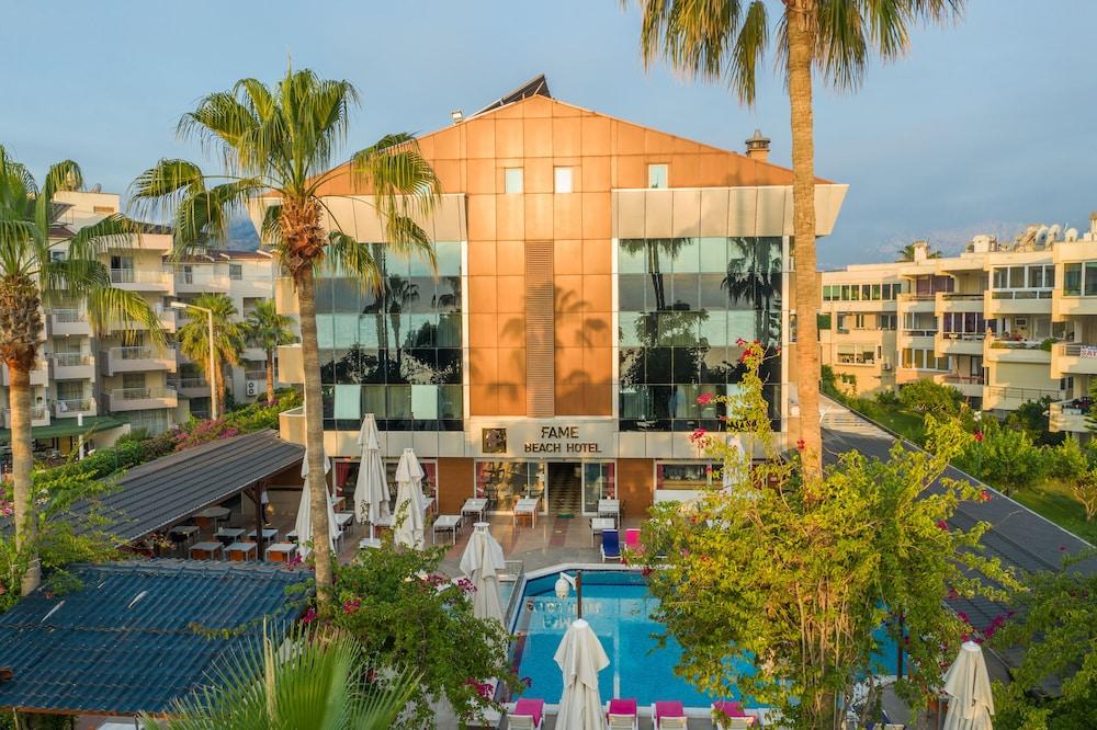 Fame Beach Hotel — 2