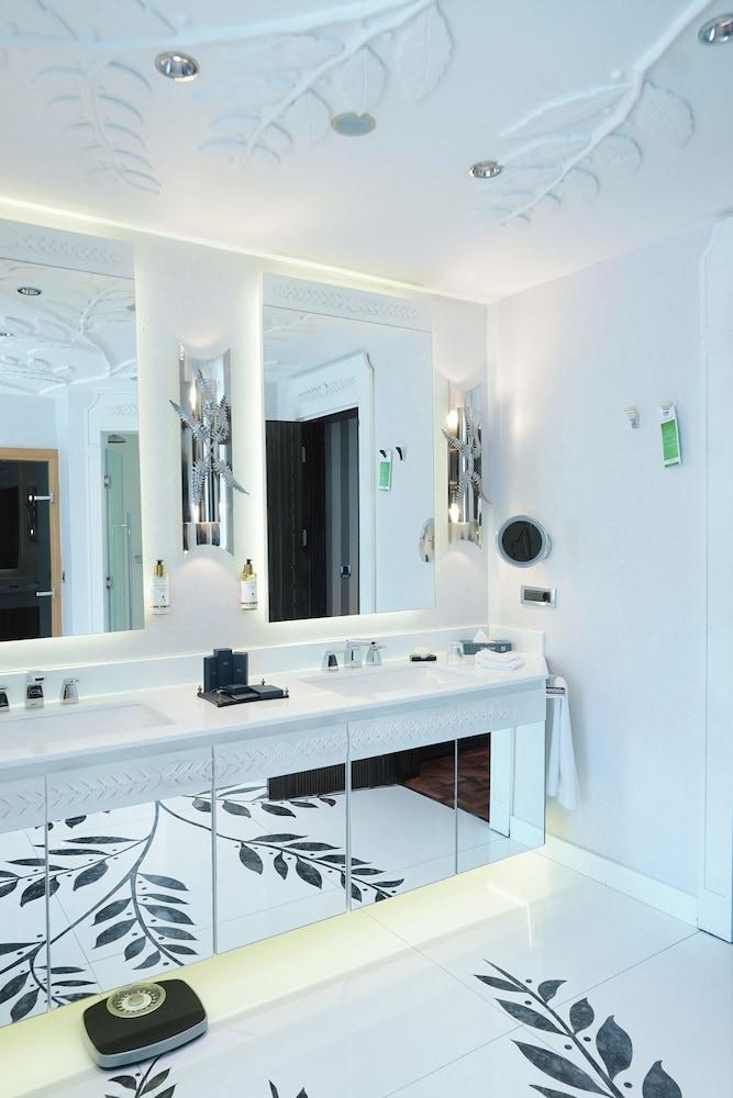 Wyndham Grand Istanbul Kalamis Marina Hotel — 2