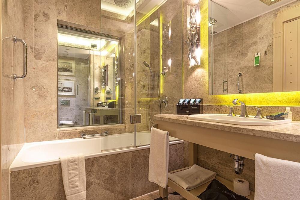 Wyndham Grand Istanbul Kalamis Marina Hotel — 4