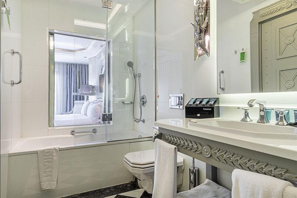 Wyndham Grand Istanbul Kalamis Marina Hotel — 7