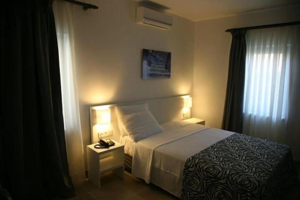 Anemos Hotel — 5